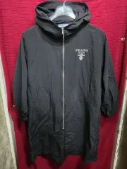 プラダ(Prada) ブラック リナイロン ウィンドブレーカー レイン フード ジャケットのサムネイル