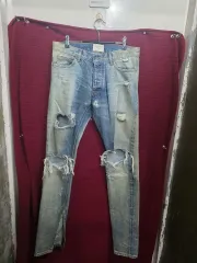 FEAR OF GOD デストロイ ダメージ デニム ズボンのサムネイル