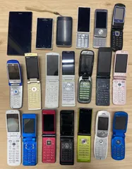 【ガラケー・初期スマホ】ジャンク携帯 大量まとめ売り 20台 部品取り用のサムネイル