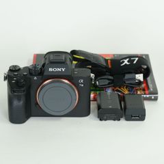 美品 ◆シャッター数:2,408回◆ SONY ILCE-7R α7R は*り様 SONY α7R IV ILCE-7RM4 シャッター数4750 極美 - メルカリ