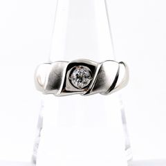カレライカレラ K18WG ダイヤリング ドルフィンモチーフ - メルカリ