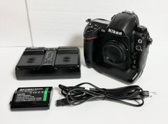 Nikon D4S 本体とバッテリーチャージャー - メルカリ