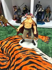 ONE PIECE ムギムギおてだま マルコ 白ひげ海賊団ver. - メルカリ