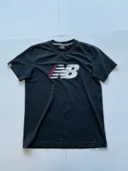 ニューバランス 半袖Tシャツ ブラック M (95)