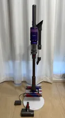 良品 ダイソン Dyson SV19 OF Omni-glide Complete 全方向駆動 コードレスクリーナー 掃除機 スタンド付 _228のサムネイル