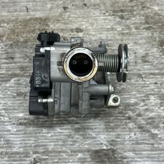 YAMAHAの純正キャブレターASSY 未使用品① JOG SA16J系か - メルカリ