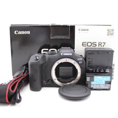 美品Canon EOS R7 シャッター数7,400以下 保証残あり おまけ付き 美品Canon EOS R7 シャッター数7,400以下 保証残あり おまけ付き