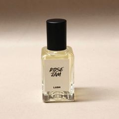 LUSH フランジパニ 100ml 箱付 - メルカリ