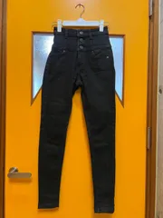 Y【Y9-60】◇ EMODA　0サイズ　ELDER　ハイウエスト スキニーデニムパンツ　黒色