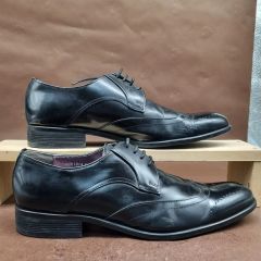 【本日限定値下げ】adelo ビジネシューズ　ウィングチップ　コーティング済み 本日限定値下げ】adelo ビジネシューズ ウィングチップ コーティング