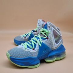 美品✨】レアカラー✨ ナイキ レブロン19 LEBRON XIX マルチ - メルカリ