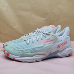 YONEX CASCADE DRIVE バドミントンシューズ 26.0 - メルカリ