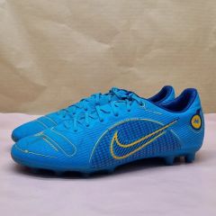 ナイキ サッカースパイク マーキュリアル AG 銀 - メルカリ