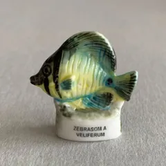 ゼブラソマのフェーブ／熱帯魚／南国の海／フランス雑貨／陶器ミニチュア／ブロカント／ヴィンテージ／蚤の市／幸運の小さな陶器のサムネイル