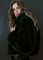 マンゴ レディース アウター ジャケット・ブルゾン Mango faux fur short jacket with collar in forest GREEN グリーンのサムネイル