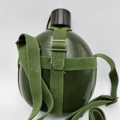 【当時物】軍用 水筒 キャンティーン ハーネス・ショルダーストラップ付 ミリタリーのサムネイル