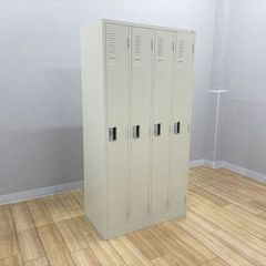 ◇大阪府 神戸市 配達料無料！◇ニトリ◇スチールロッカー4人用◇オフィスロッカー ◇大阪府 神戸市 配達料無料！◇ニトリ◇スチールロッカー4人用