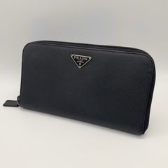 PRADA トライアングルロゴ サフィアーノ ラウンドジップ ブラック