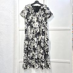 新品【IKUKO 3】花柄 綿 ワンピース - メルカリ