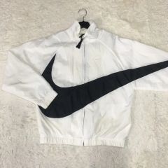 早い者勝ち‼️新品‼️激レア品‼️] NIKE ビッグスウッシュ ウーブン 