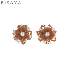 ＜BiSAYA＞ イヤリング ビーズ×フラワー BAE0010-BR（ブラウン）のサムネイル