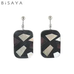＜BiSAYA＞ イヤリング シェル×スクエア BAE0012-BK（ブラック）のサムネイル