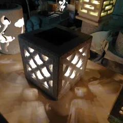 天然御影石 ランタン 灯籠 屋外 防水 ソーラーライト 太陽光 LED自動点灯 光る 玄関 庭 門扉 灯篭 灯籠 蟷螂 10時間 25ｘ25ｘ25cmのサムネイル