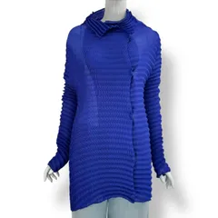 新品同様 ISSEY MIYAKE イッセイミヤケ カーディガン トップス ブルー サイズ2のサムネイル