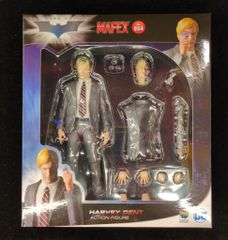 MAFEX 54 ハービー・デント / トゥーフェイス バットマン ダークナイト