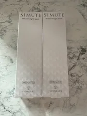 シミュート　薬用美白クリーム　30g 2点セットのサムネイル