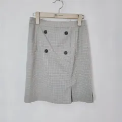 ロエム CHECK パータン スカート SUITS スタイルのサムネイル