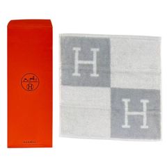 レア 美品 HERMES エルメス スカーフ カレ 90 オレンジ ベージュ 湖の