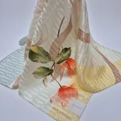 【新品】NINA RICCI シルク混合ハンカチーフ 大判サイズ ミニスカーフ
