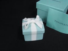 ティファニー TIFFANY 陶器 置物 ショッパー - メルカリ