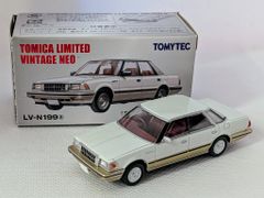 トミカLV-Nトヨタ クラウン ハードトップ3.0ロイヤルサルーンG(85年式