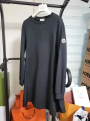 23SS モンクレール ドレス レディース ONE PIECEのサムネイル