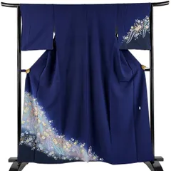 付下げ 身丈160.5cm 裄丈64cm M 袷 翠山工房 落款 辻が花 金彩 ぼかし 紺色 正絹 名品 【中古】のサムネイル