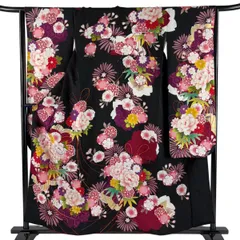 振袖 身丈157cm 裄丈64cm M 袷 牡丹 桜 刺繍 箔 黒 正絹 名品 【中古】