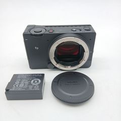 SIGMA fp ボディ Fotodiox木製グリップ付 純正バッテリー 充電器 SIGMA fp ボディ Fotodiox木製グリップ付 純正バッテリー 充電器