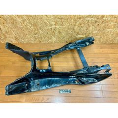 マジェスティ250 SG03J純正リヤウイングに装置可能な社外キャリア中古