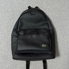 LACOSTE リュック CHANTACOエンボスイタリアンレザーデイパック 黒 LACOSTE リュック CHANTACOエンボスイタリアンレザーデイパック 黒