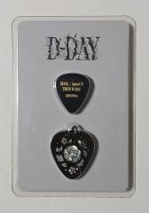 BTS ユンギ D-DAY TOUR ギターピック チェーンホルダー - メルカリ