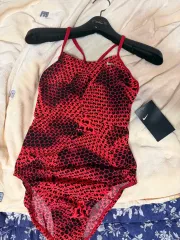 ナイキ レディース 水着