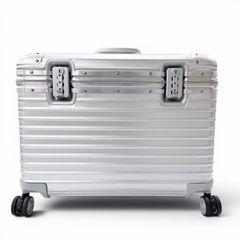 リモワ 940.50『Lufthansa』2輪 TSA スリム・パイロットケース - メルカリ