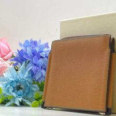 Valextra マネークリップ 二つ折り財布 ベージュ - メルカリ