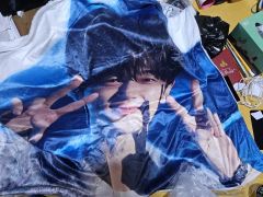 王一博 肖戦 360度回転・マグネット式 レジン製スマホスタンド 4点セット❣️ 王一博 360度回転・マグネット式 レジン製スマホスタンド 4点セット
