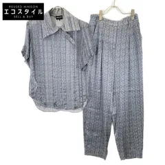 GIORGIO ARMANI　ジョルジオアルマーニ　ライトブルー 21年 1WHCC01l 総柄 セットアップ　38のサムネイル