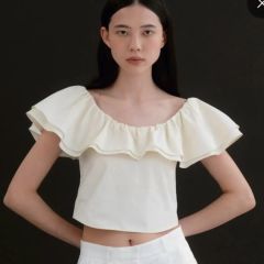 sheller 半袖 ペプラムトップス ニット シャツ オフショル - メルカリ