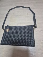 カルバンクライン オフデューティラウンドショルダーバッグ - メルカリ