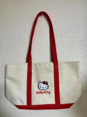 Oksana Todorova【HELLO.KITTY×OKSオクサナトドロヴァ - メルカリ